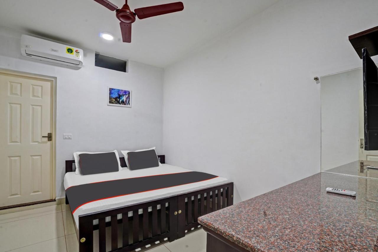 Collection O White House Pearl Hotel Kochi Exterior photo